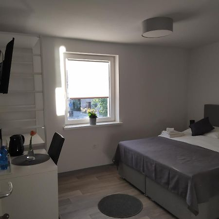 Apartment Trubarjeva33, Near Ljubljana, Free Parking Velike Lasce Exteriör bild
