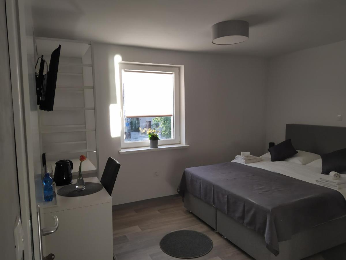 Apartment Trubarjeva33, Near Ljubljana, Free Parking Velike Lasce Exteriör bild